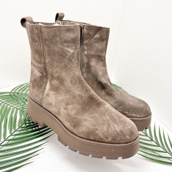 Vince Camuto Neframes Brown Suede Chunky Sole Side Zipper Ankle Boots Size 7.5M - Picture 1 of 11